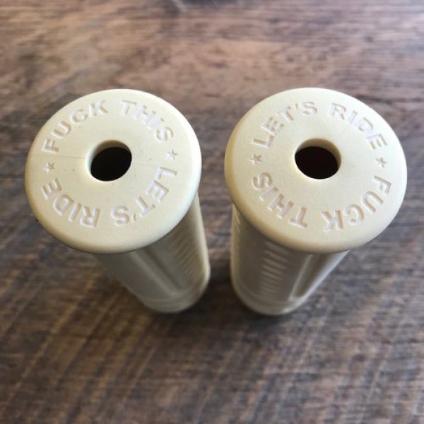 画像2: DicE MAGAZINE(ダイスマガジン）FTLR OG HANDLEBAR GRIPS - BONE WHITE(FTLRオリジナル・ハンドルバーグリップ・ボーンホワイト)