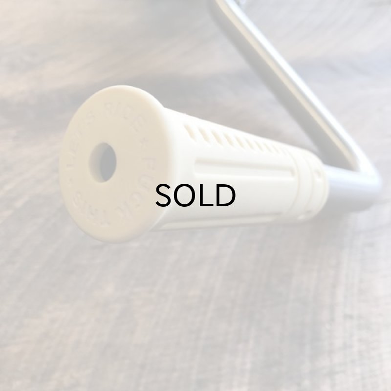 画像5: DicE MAGAZINE(ダイスマガジン）FTLR OG HANDLEBAR GRIPS - BONE WHITE(FTLRオリジナル・ハンドルバーグリップ・ボーンホワイト) (5)