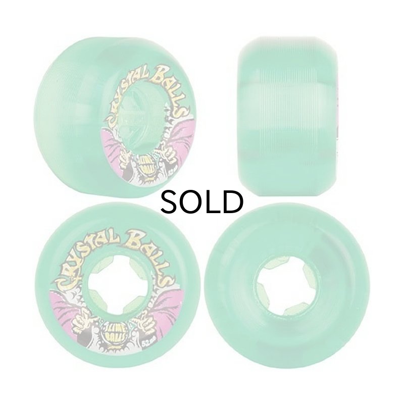 写真だとわかりにくいですが半透明です