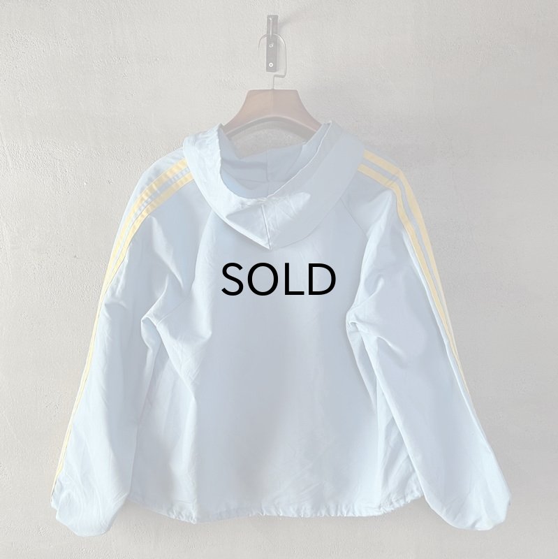 画像2: 【Vintage】Disney Official(ディズニーオフィシャル) ミッキー刺繍ジップパーカー/表記ウィメンズL (2)