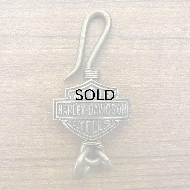 画像1: 【Vintage/Used】ブラス・バー＆シールド・H.Dデザイン・キーリング (1)