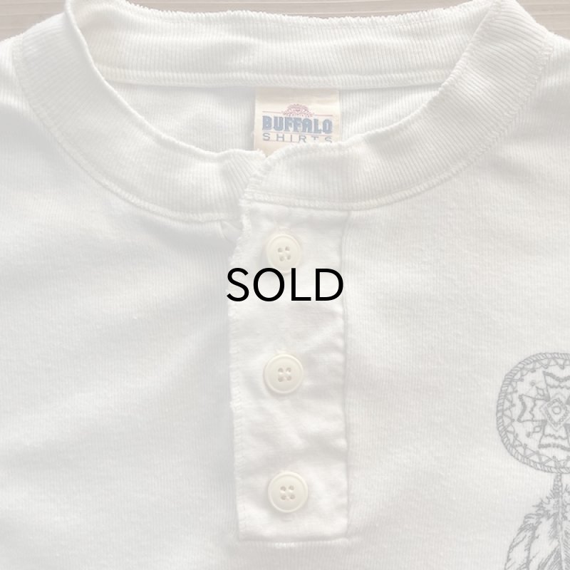 古着ヘンリーネックTシャツ首元