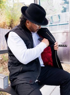 ダービーオブサンフランシスコ 302スタイル・ベスト/ブラックゴールド