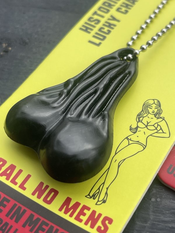 画像2: ブルズボール・キンタマ・ラッキーチャーム (2)